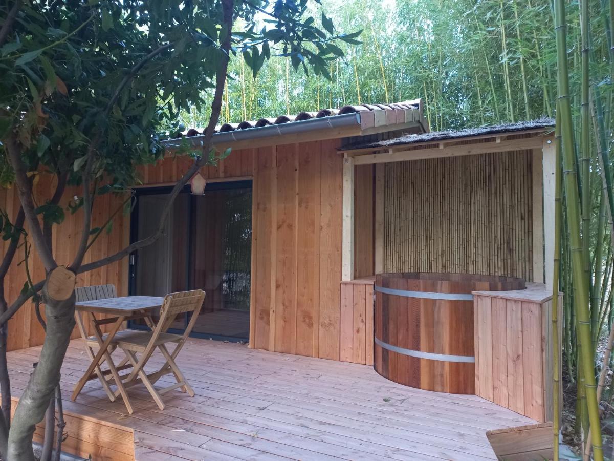Maisonette Et Spa Bois La Bégude-de-Mazenc 外观 照片